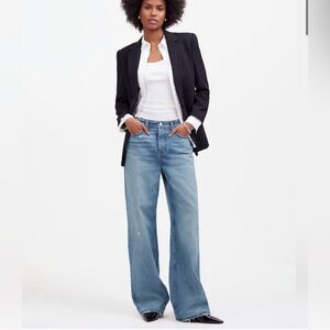 Low slung baggy jeans